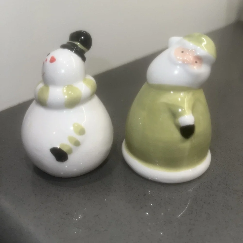 Pacific Island Creations Co Ltd Salt and Pepper Shakers Santa and Snowman China